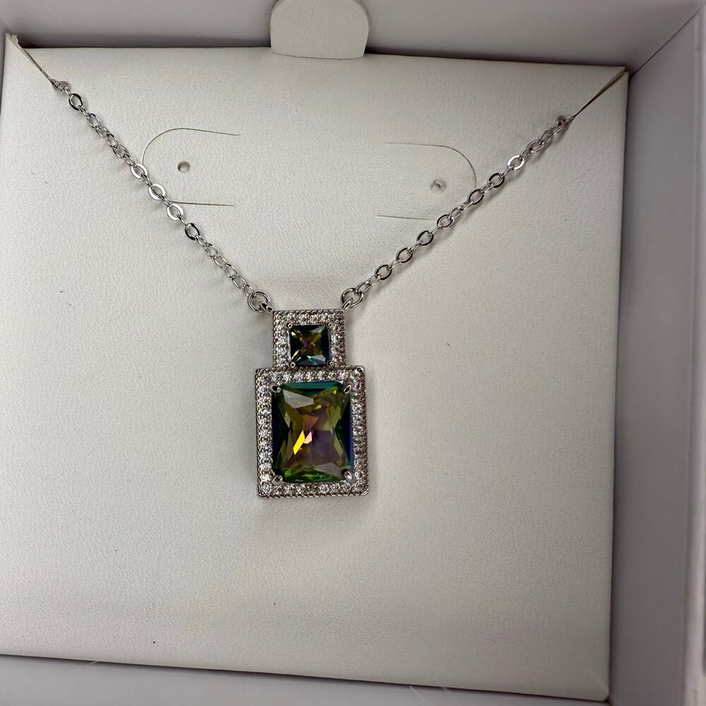 New Bomb Party Rhodium Plated Pendant Necklace  Green Rainbow Topaz (RBP2510)